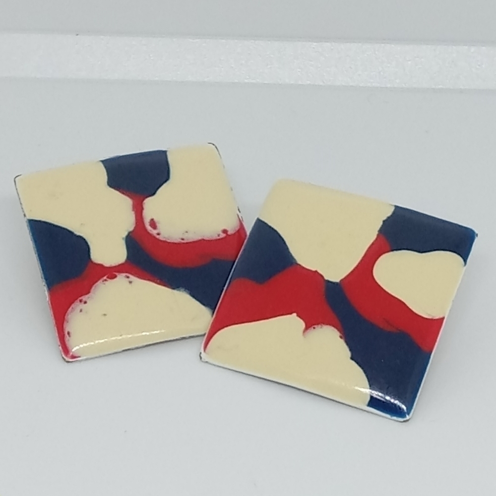 👍 5 for $20 vintage enamel on metal abstract design red white & blue earrings